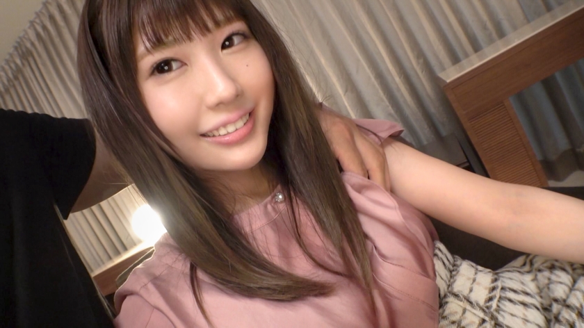 SIRO-4564 [First shot] [Delicate constriction BODY] [Glittering snow skin] A slender female college