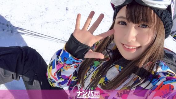 200GANA-2017 Slope pick-up 01 Amateur in snowy mountains! Technician on the futon! Lewd girl who is better at