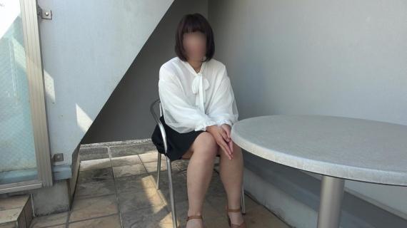 FC2 PPV 1397813 *Only 1000pts off now! Nasty wife who masturbates on the balcony