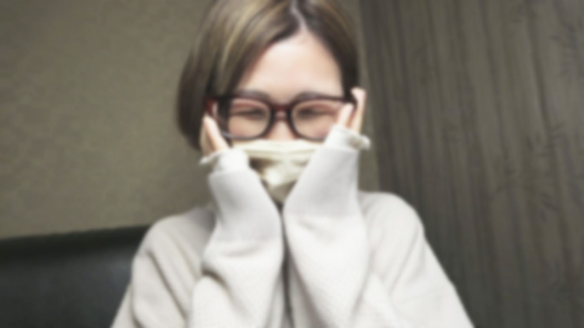 FC2 PPV 2768929  ※学校バレ→即削除※清楚で真面目な小学校の美人先生。SEXの経験が少ないウブな体にデカマラ突っ込まれて人生初ハメ撮り。メガネ顔射でザーメンまみれ！ -  JAVXXX.Me