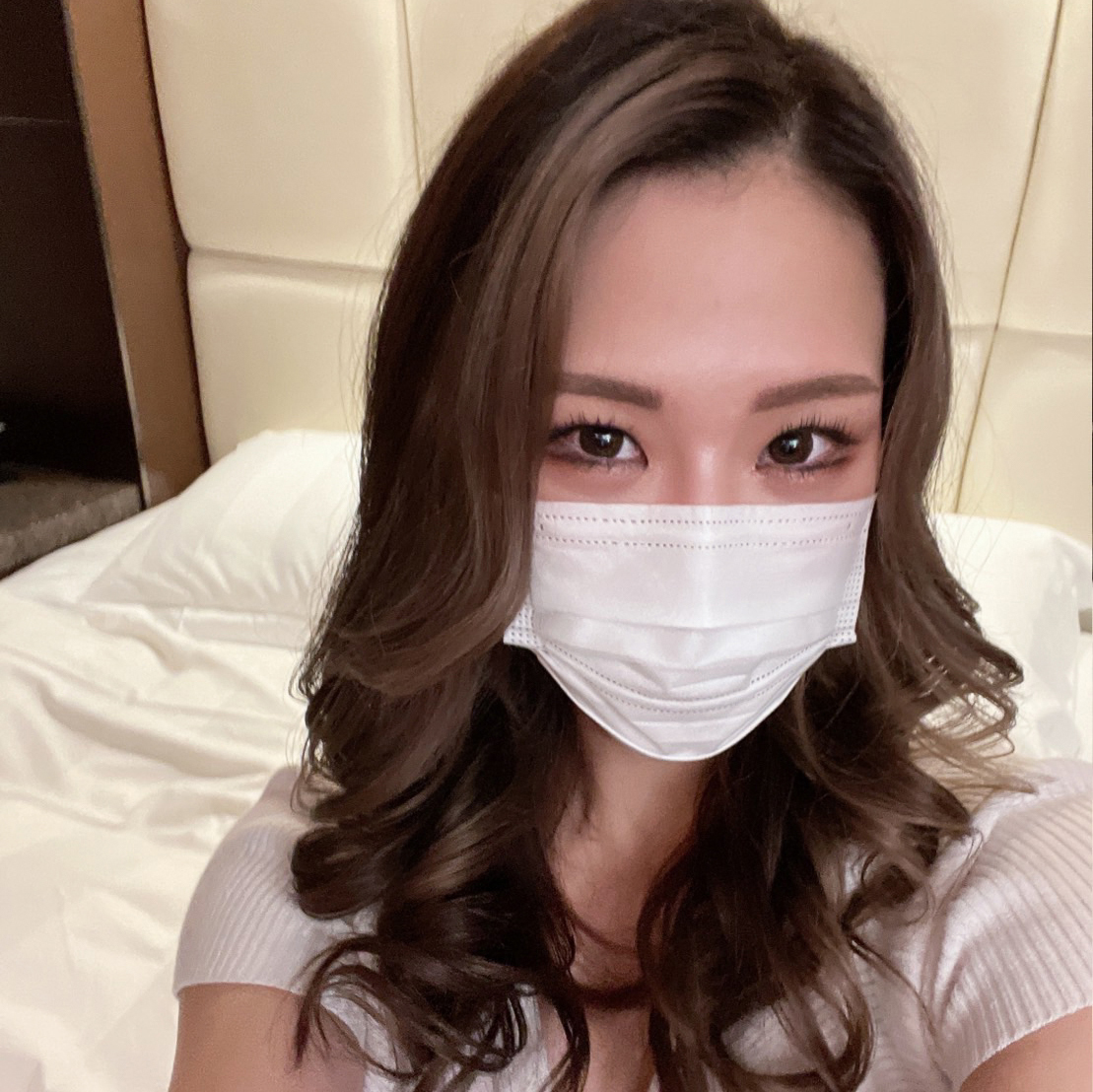 FC2 PPV 2919886 美人レースクイーンハメ撮り・生中出し ：えりか(24歳) - JAVXXX.Me